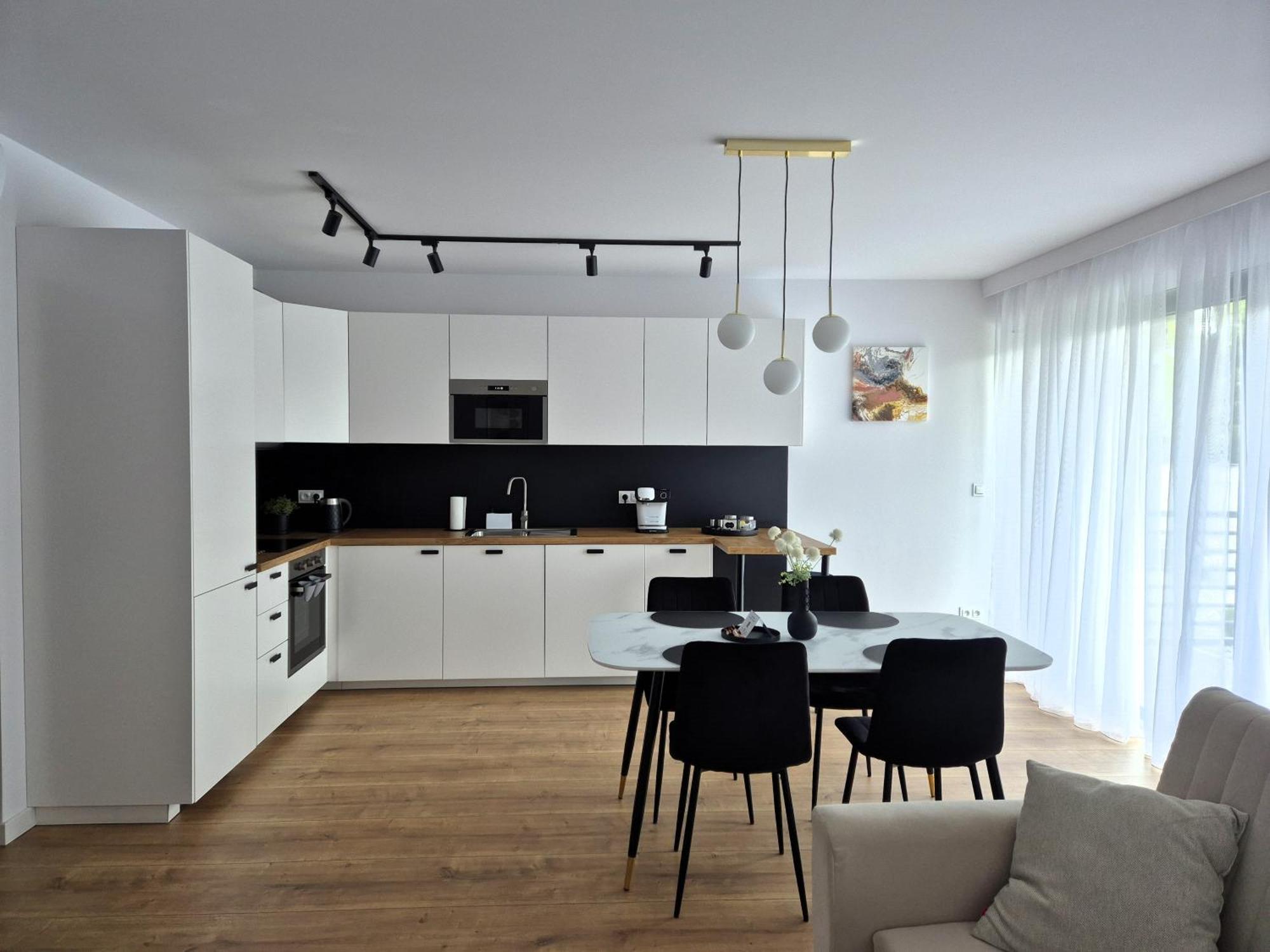 פוזנן Willa Raclawicka Apartments מראה חיצוני תמונה
